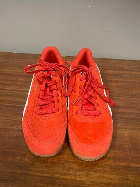 Puma Red Suede Low Top Sneakers Gum Sole Lace Up Women's Shoes Womens Size 7